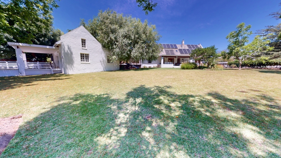 5 Bedroom Property for Sale in Stanford Western Cape